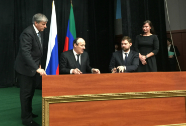 Фото к новости Игорь Баринов подписал соглашение о сотрудничестве между Федеральным агентством по делам национальностей и Республикой Дагестан
