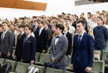 Фото к новости Более 9 тысяч студентов написали Всероссийский гражданско-патриотический диктант Президентской академии